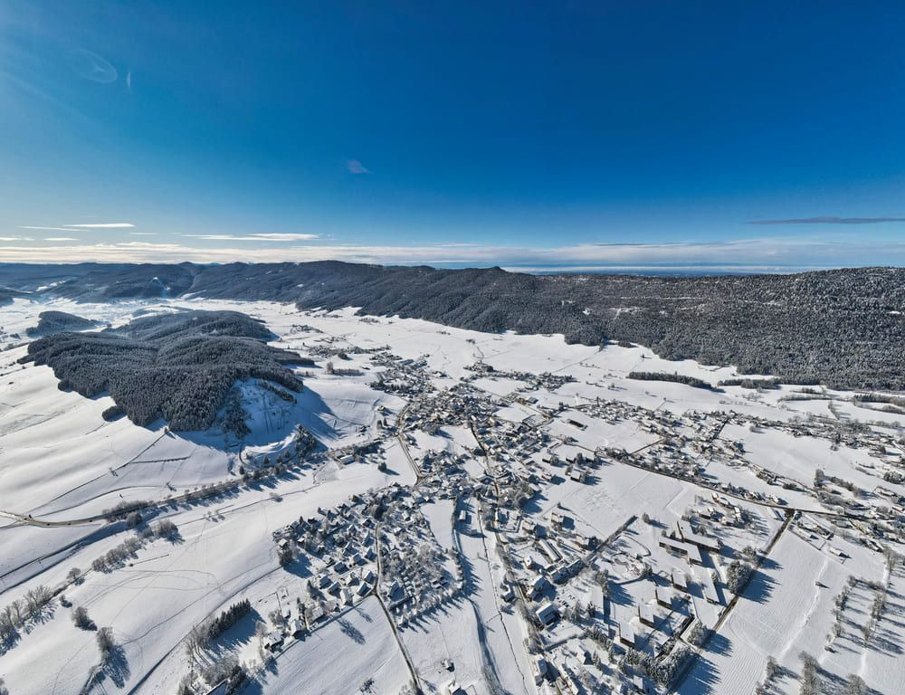 Luftaufnahme von Autrans - Vercors - Frankreich