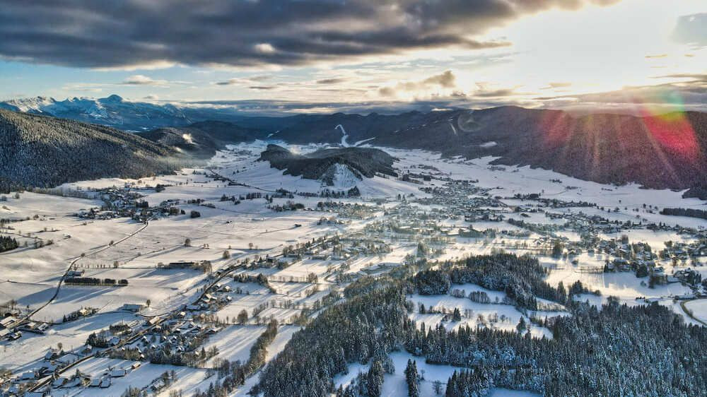 Luftaufnahme von Autrans - Vercors - Frankreich
