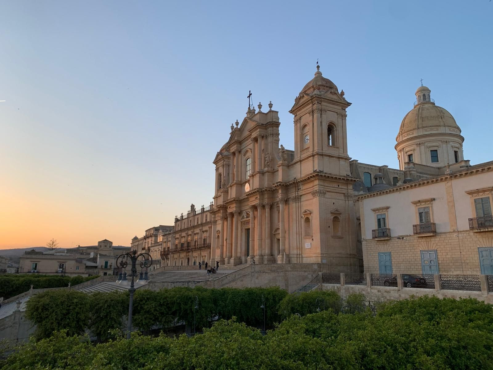 Barocke Kathedrale bei Sonnenuntergang - Noto - Sizilien - Italien