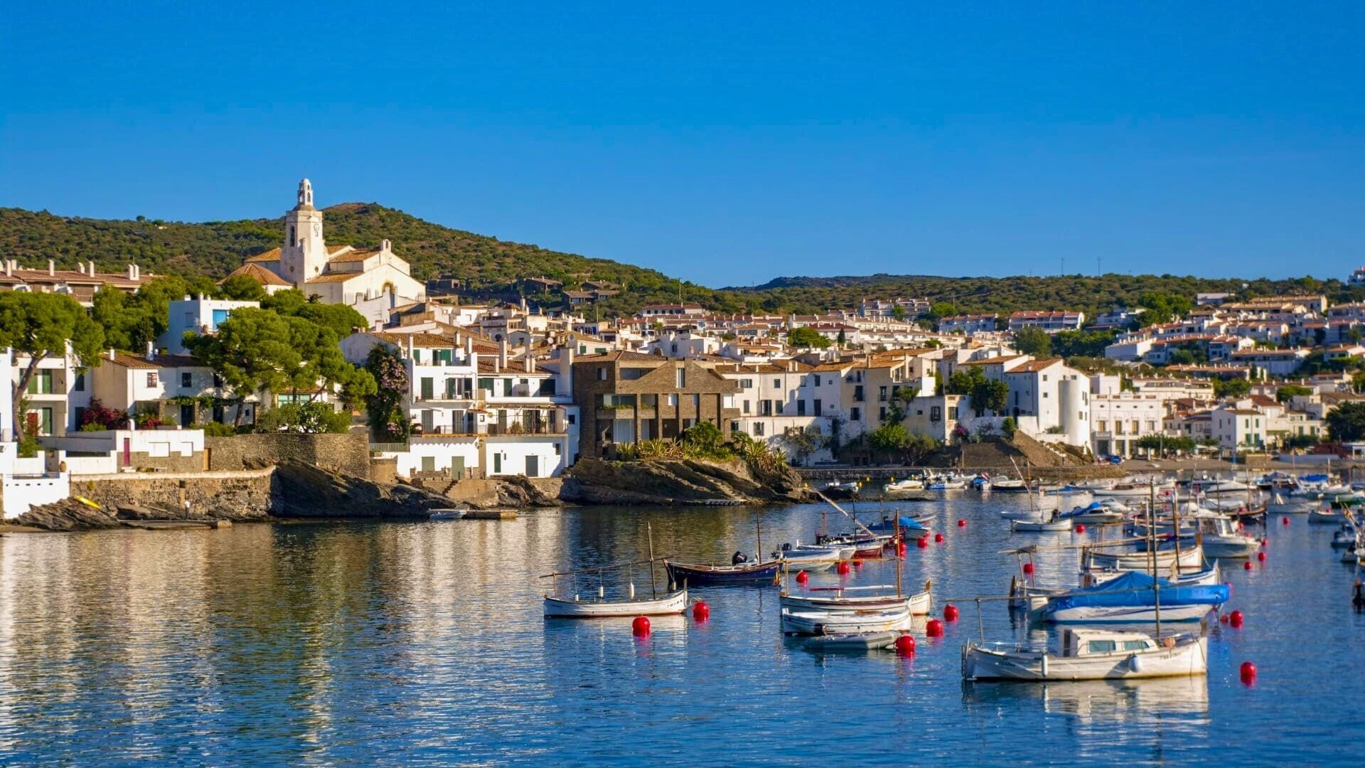 Fischerboote in der Bucht von Cadaqués - Katalonien - Spanien