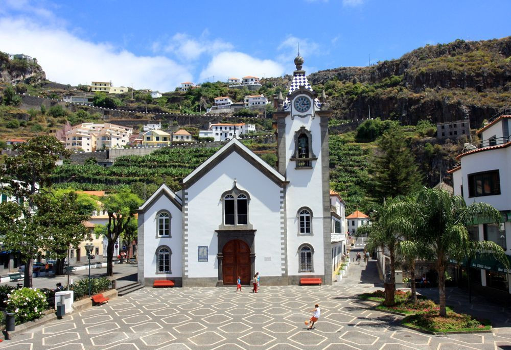Kirche von Ribeira-Brava