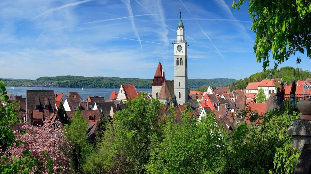 Altstadt und Kirchturm am Bodensee - Überlingen - Deutschland