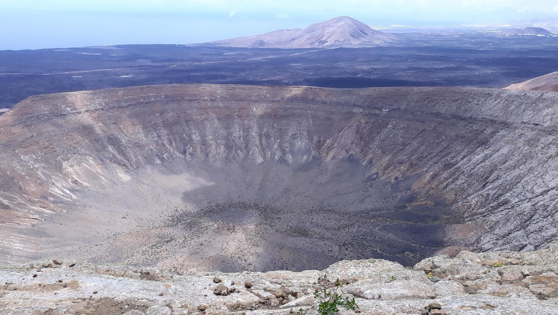 © Murielle Mondon Vulkankrater auf Lanzarote - Kanaren - Spanien
