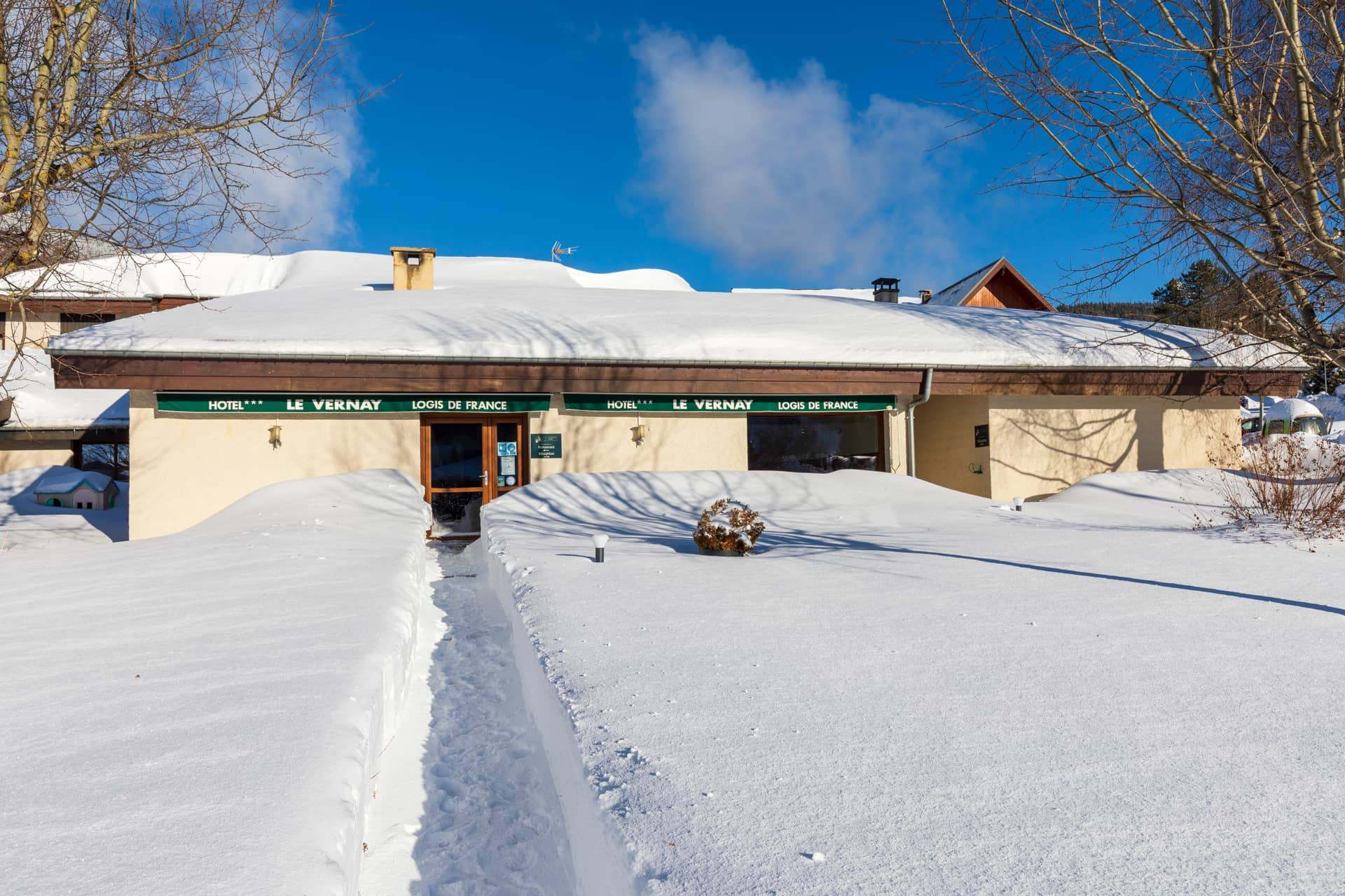 Hotelrestaurant Le Vernay im Winter 1