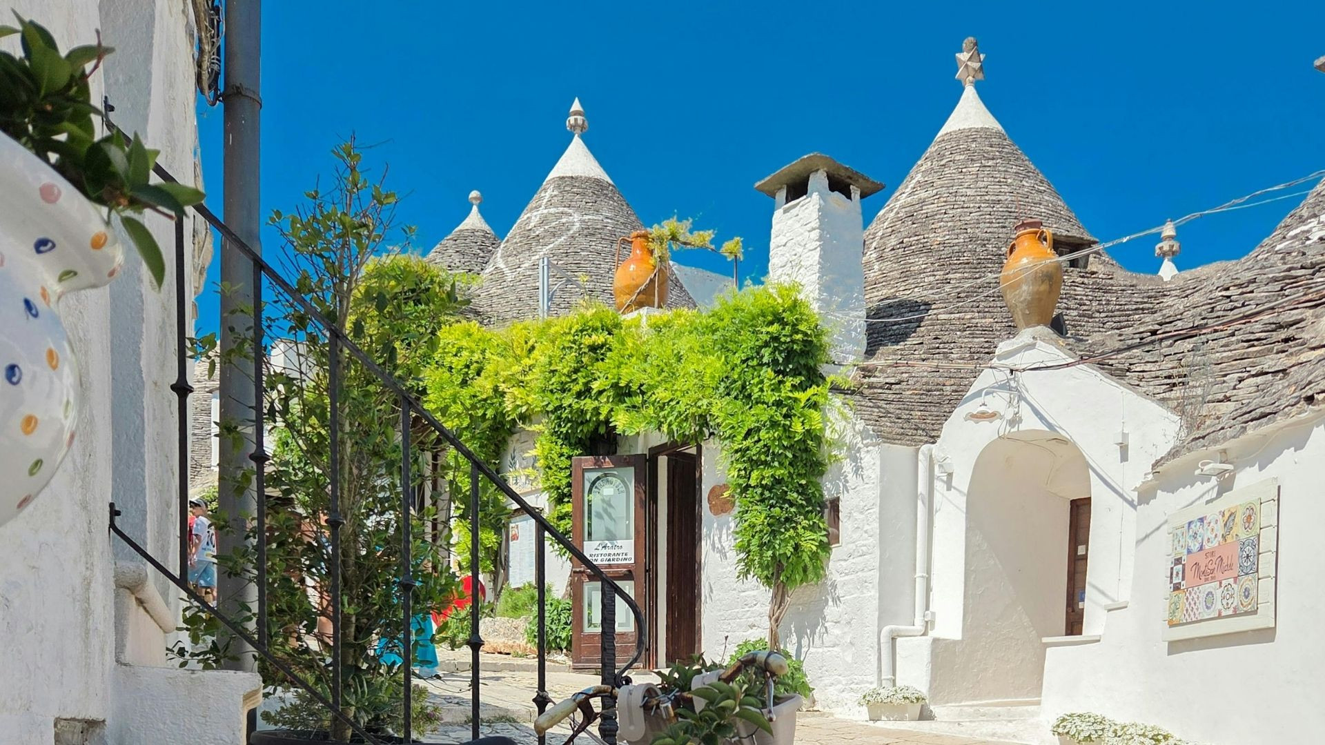 Trulli mit Kegeldächern - Alberobello - Apulien - Italien