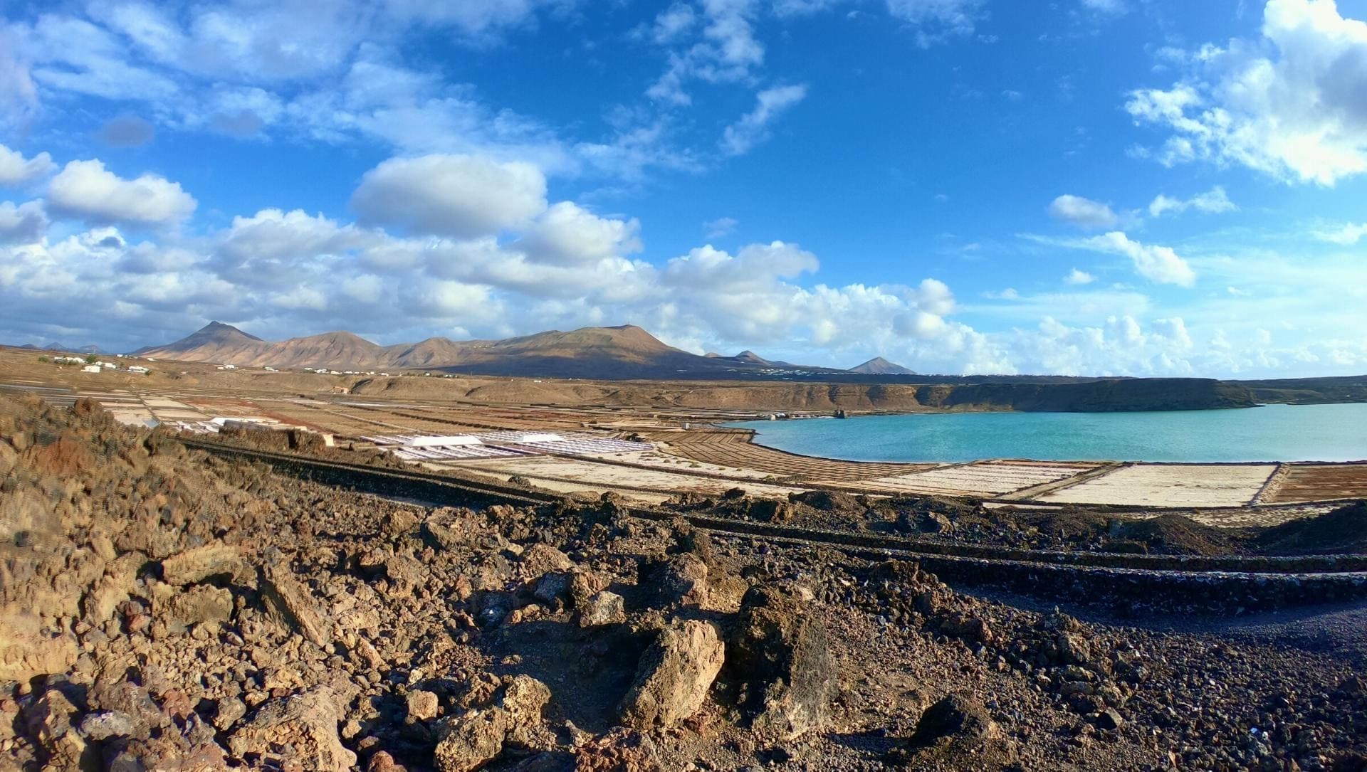 © David Praire Salinen von Janubio am Meer - Lanzarote - Kanarische Inseln - Spanien