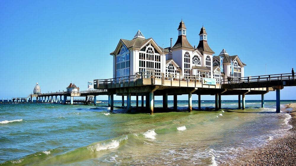 Seebrücke und Pavillon von Sellin - Insel Rügen - Deutschland