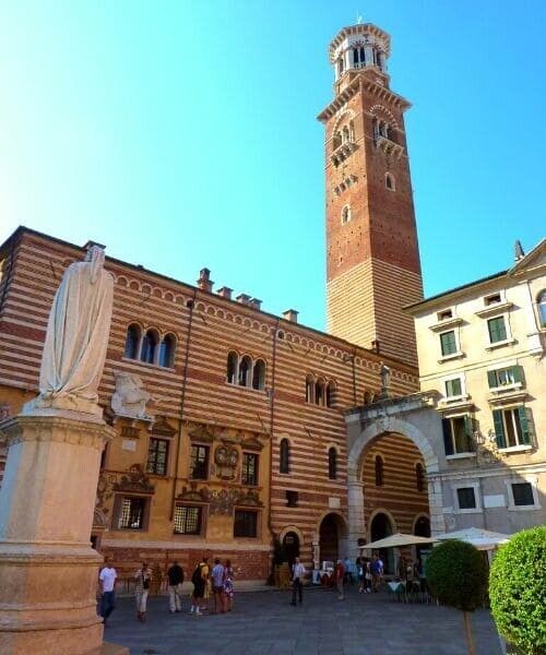 Torre dei Lamberti und Piazza dei Signori - Verona - Venetien - Italien