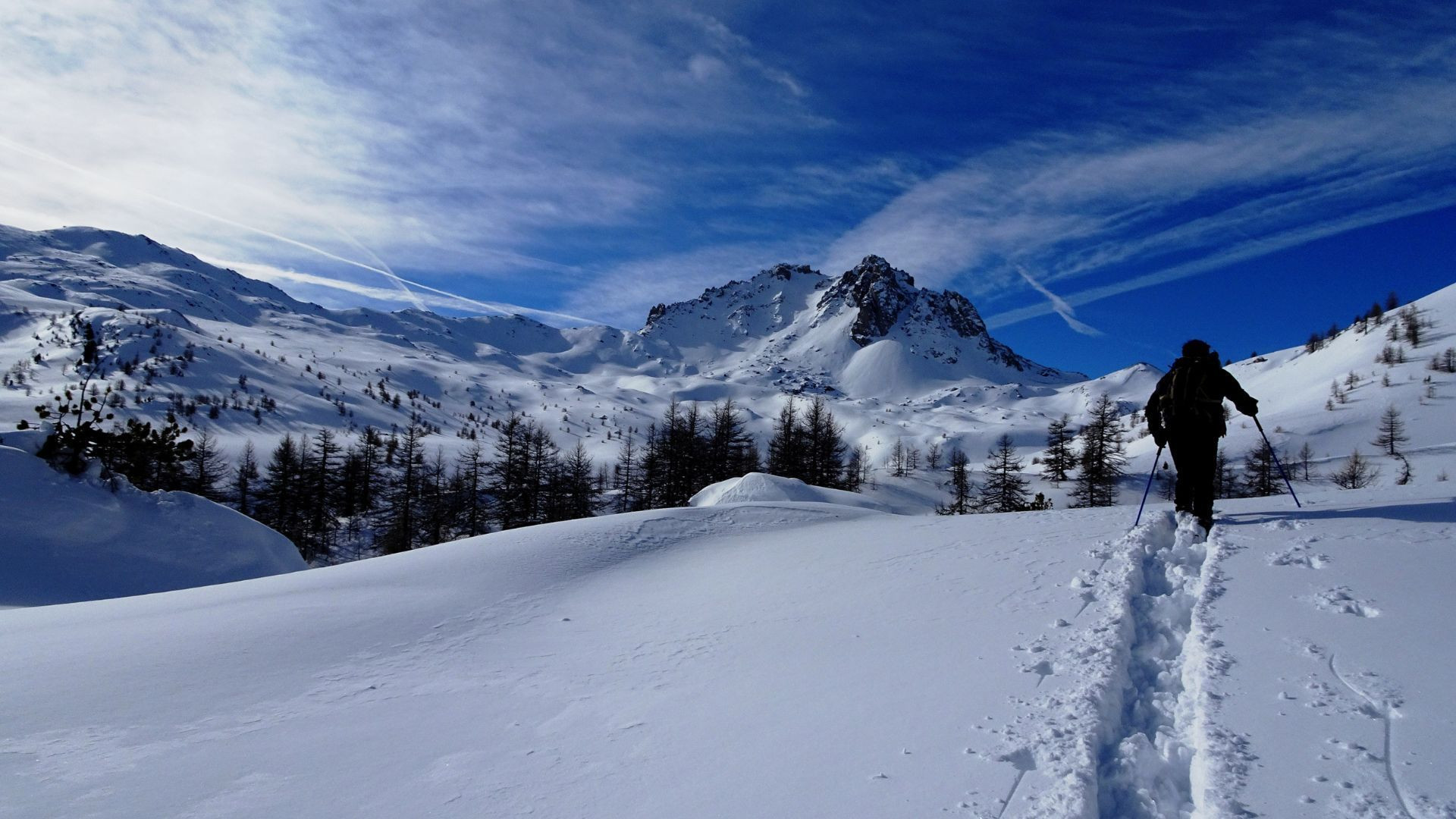 Schneeschuhwanderung zu einem verschneiten Gipfel - Queyras - Alpen - Frankreich