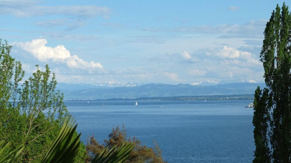 Blick von der Insel Mainau auf den Bodensee - Deutschland