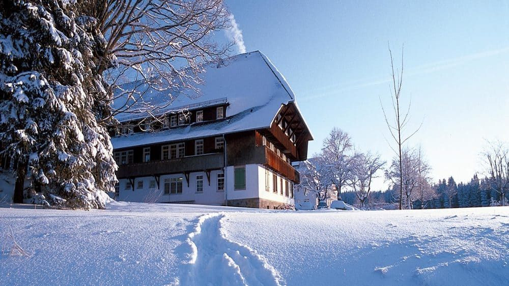 Traditioneller Bauernhof im Schnee - Schwarzwald - Deutschland