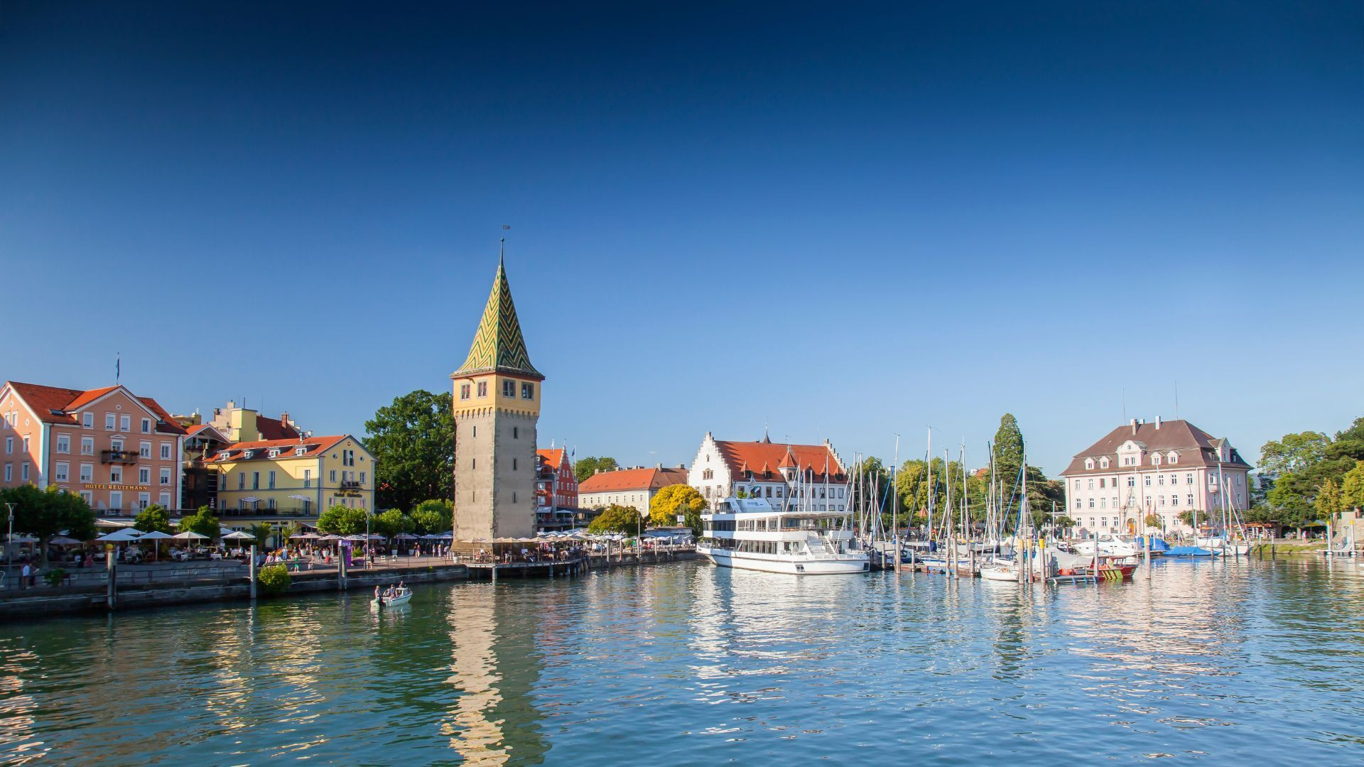 Mangturm und Hafen von Lindau - Bodensee - Deutschland