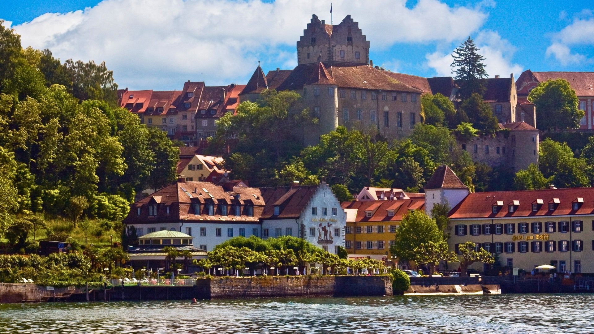Burg Meersburg über dem Bodensee - Deutschland