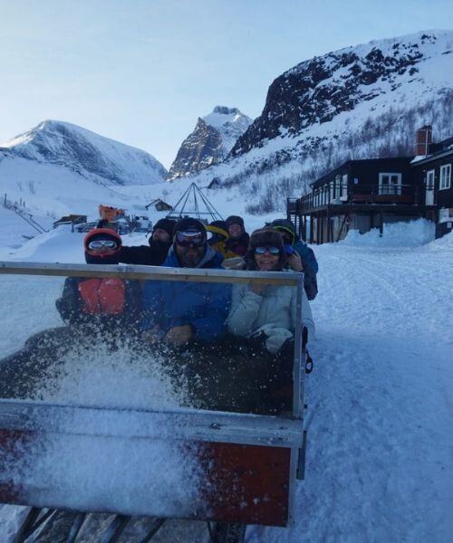 Schneemobil-Taxi
