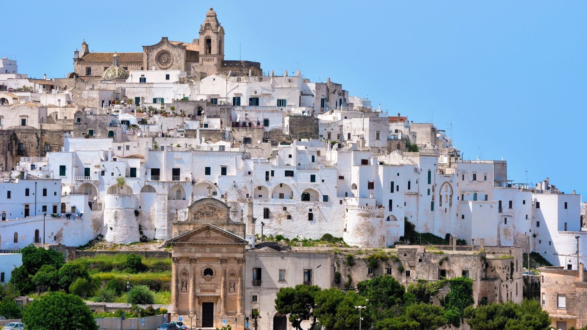 Dorf Ostuni in Apulien