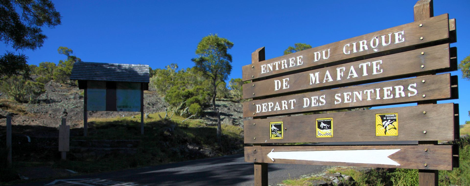Wegweiser zum Eingang des Cirque de Mafate - Réunion