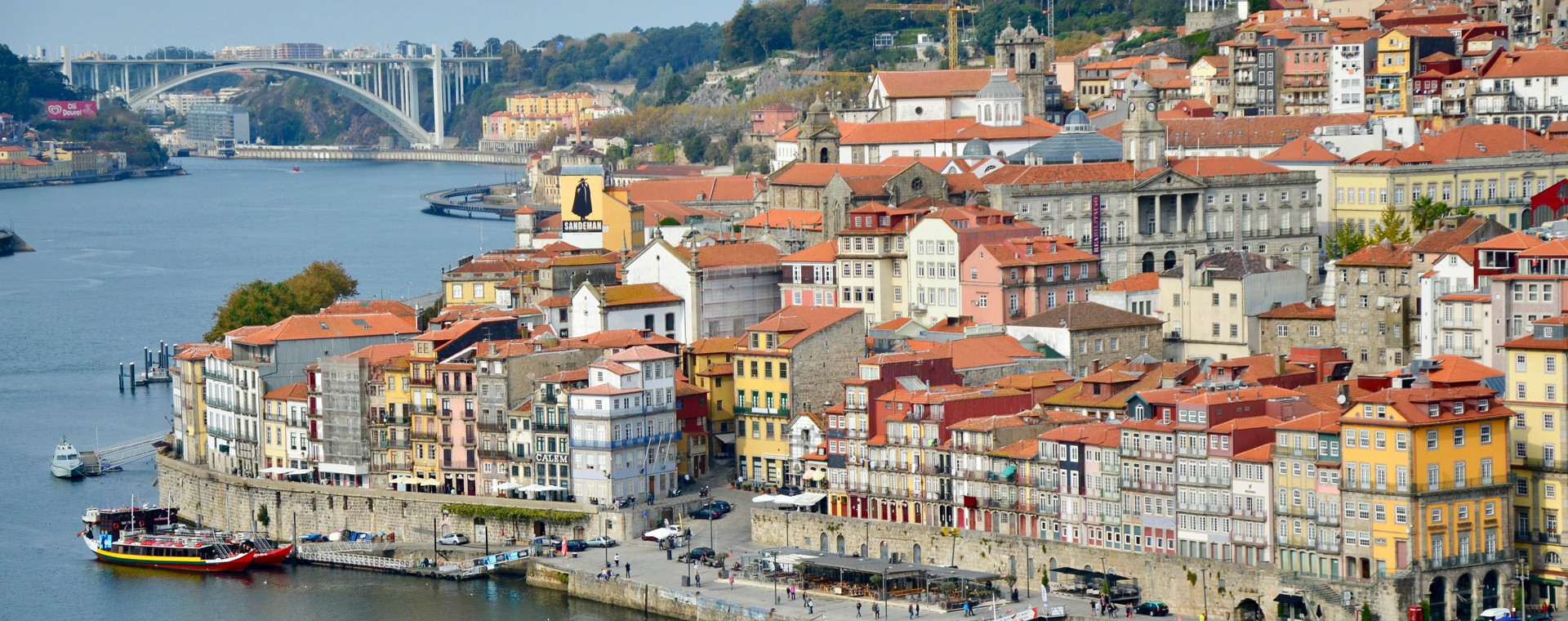 Bunte Kais der Ribeira am Douro - Porto - Portugal
