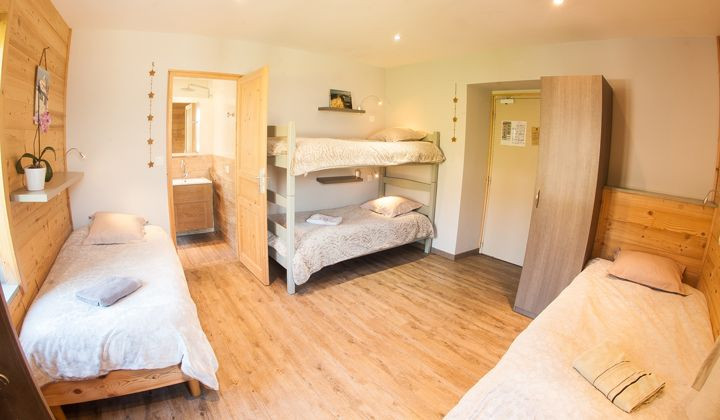Vierbettzimmer im Gasthaus-Hotel Arcanson
