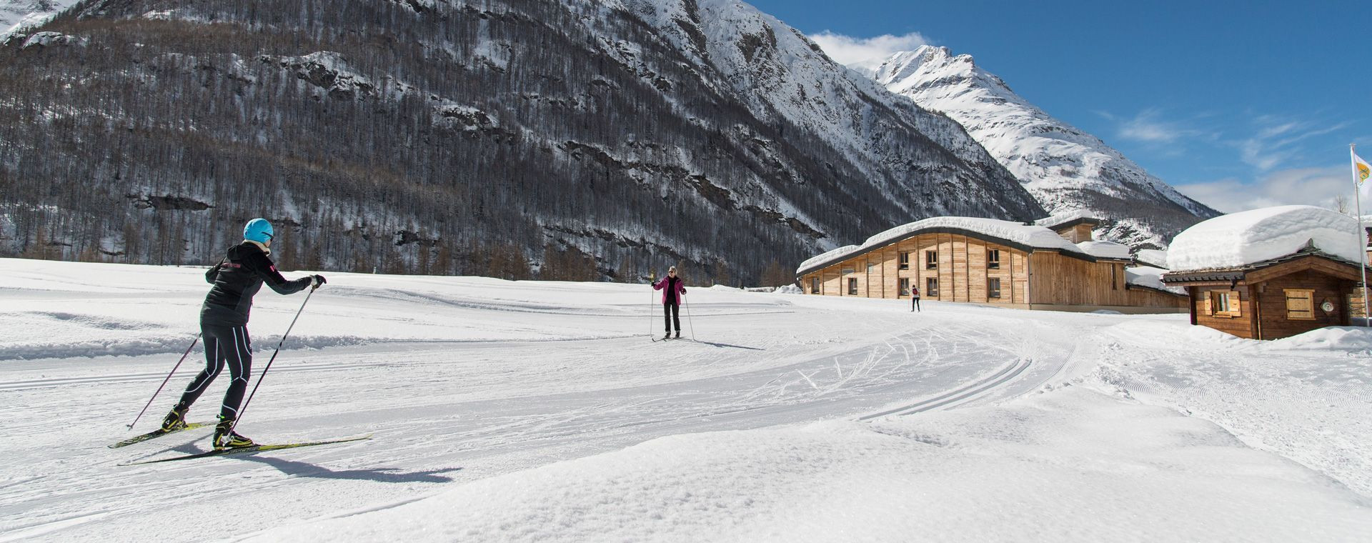 Skating-Langlauf mit Blick auf die Gipfel - Bessans - Haute-Maurienne - Frankreich