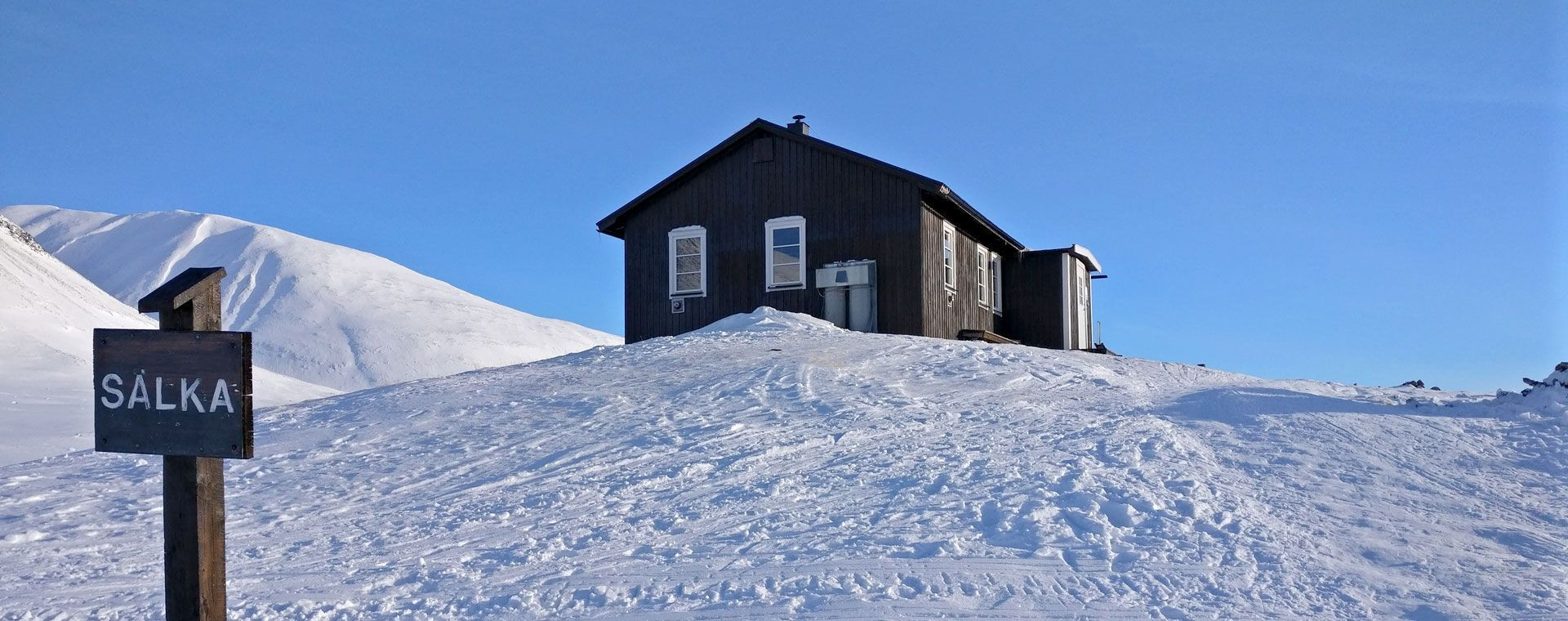 Verschneite Schutzhütte Salka am Kungsleden - Lappland - Schweden
