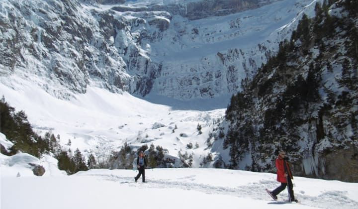 Schneeschuhwanderung im Cirque de Gavarnie - Pyrenäen - Frankreich