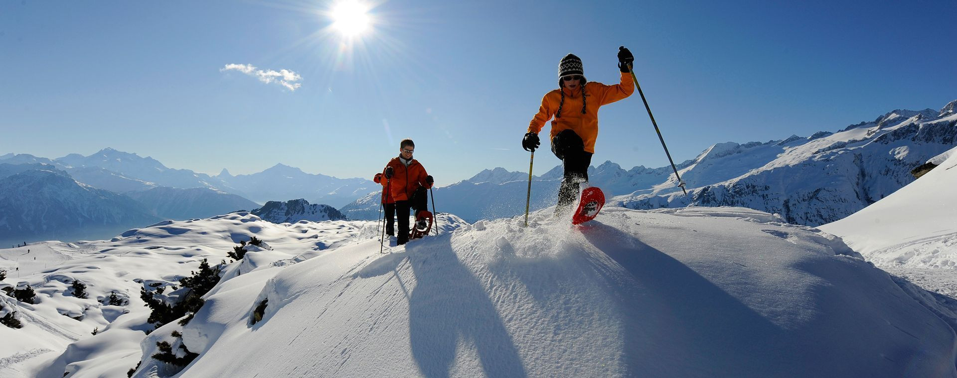 Schneeschuhwandern nahe dem Aletschgletscher - Schweiz