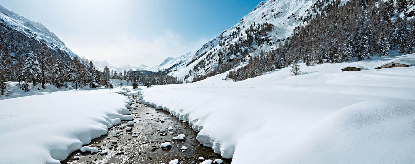 Verschneite Landschaft im Val Roseg - Engadin - Schweiz