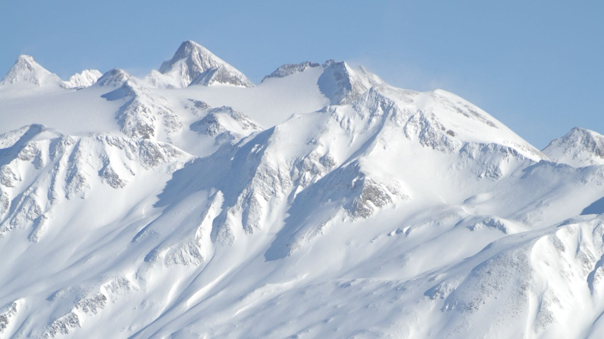 © Salina Maris Verschneite Gipfel bei Aletsch - Wallis - Schweiz