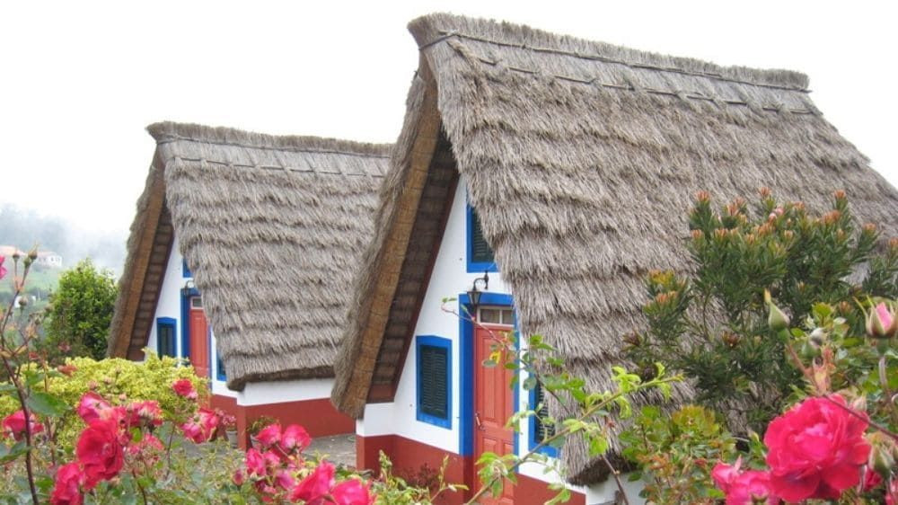 Traditionelle Reetdachhäuser - Madeira - Portugal