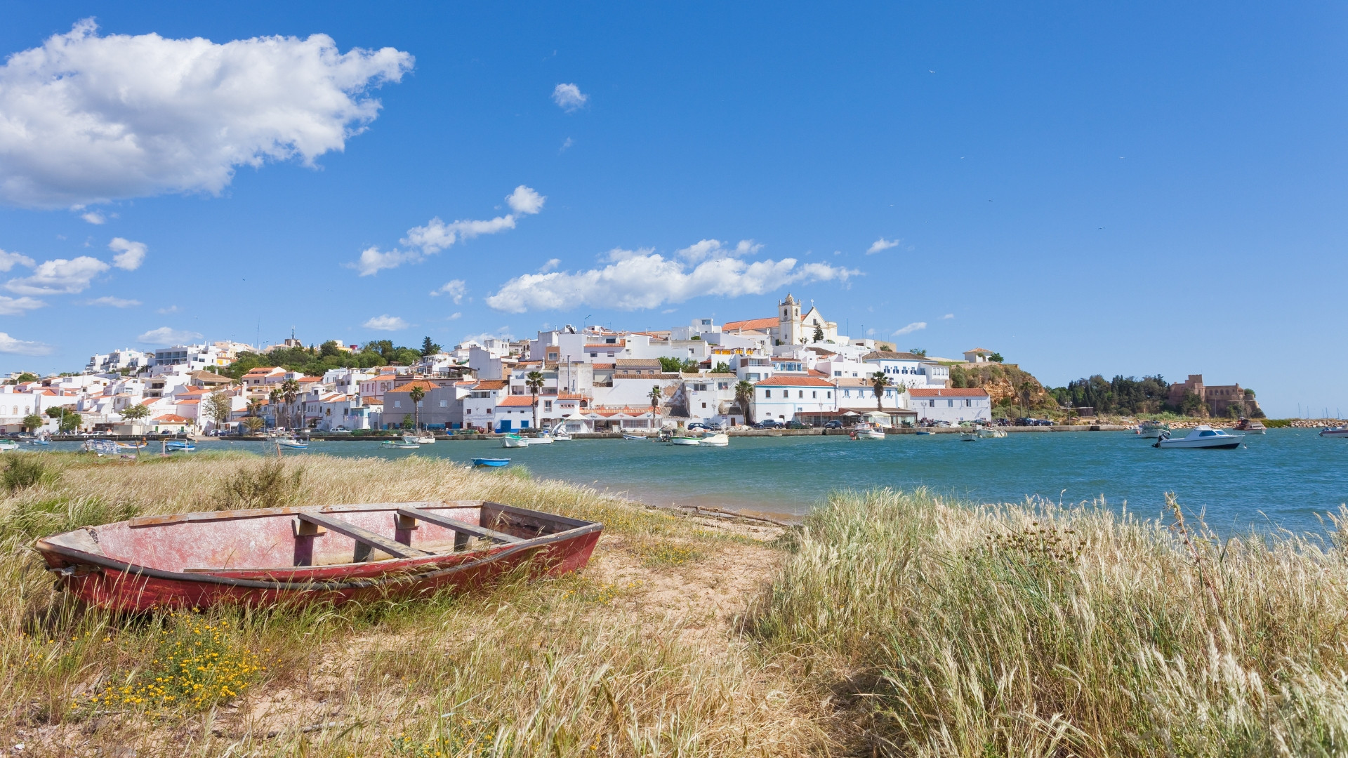 Blick auf das Dorf Ferragudo - Algarve - Portugal