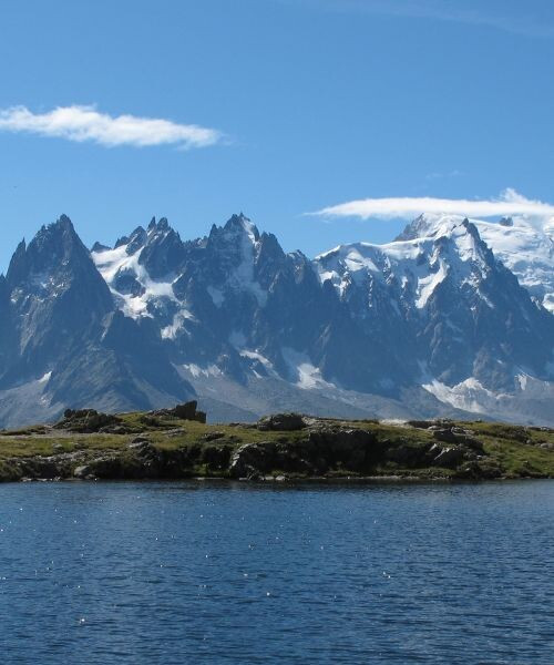 Blick vom Mont de la Saxe auf das Mont-Blanc-Massiv - Italien